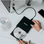 Verbatim Mobile DVD Rewriter USB 2.0 – Masterizzatore CD/DVD Esterno Slim Nero per Windows e Mac - immagine 4